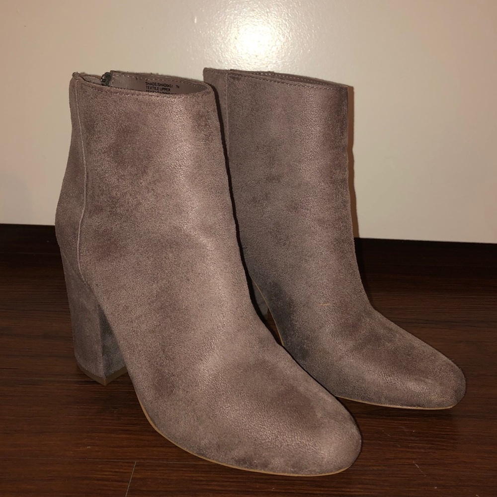 Steve Madden Tan Suede Booties